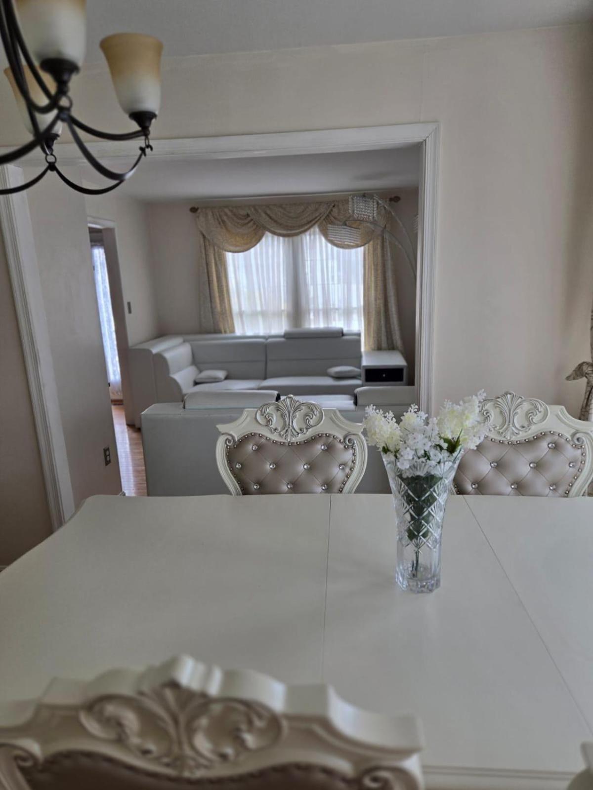 Special Rate Worthy Posh And Magnificent 4 Bedrooms And Two & Half Bath Greenbelt Εξωτερικό φωτογραφία